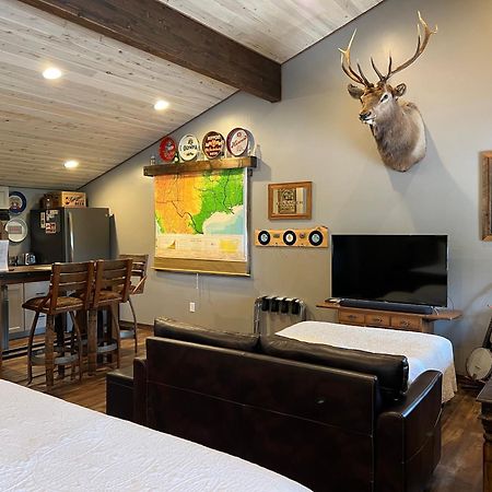 Fort Williamson Glacier Vacation Rentals コロンビア・フォールズ エクステリア 写真