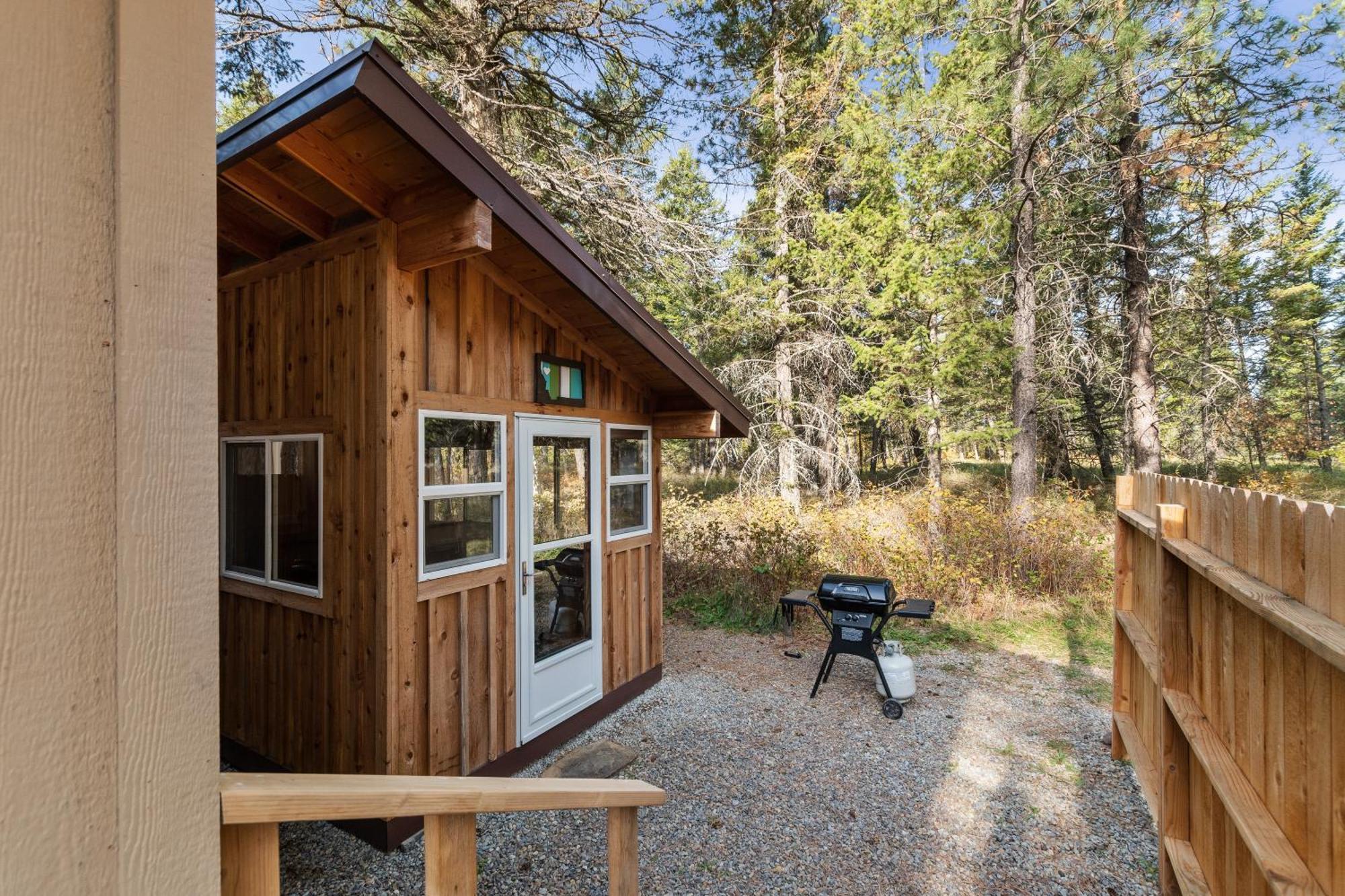 Fort Williamson Glacier Vacation Rentals コロンビア・フォールズ エクステリア 写真