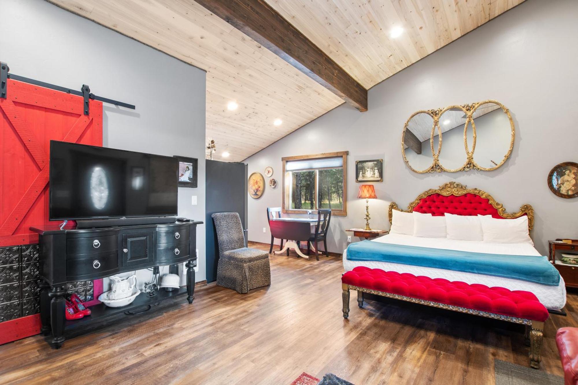 Fort Williamson Glacier Vacation Rentals コロンビア・フォールズ エクステリア 写真