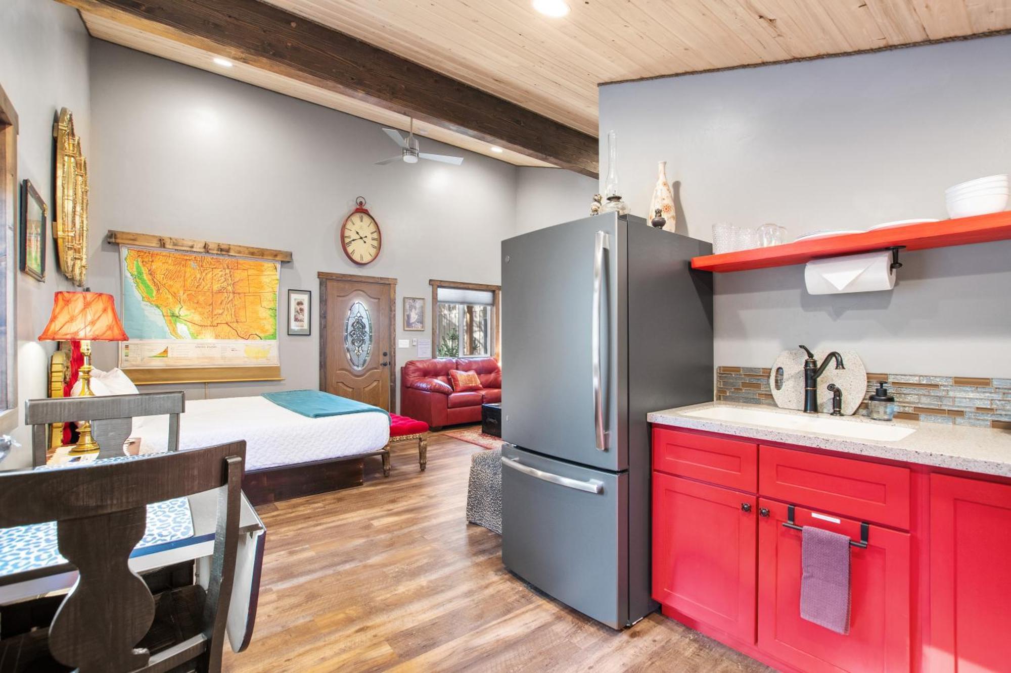 Fort Williamson Glacier Vacation Rentals コロンビア・フォールズ エクステリア 写真