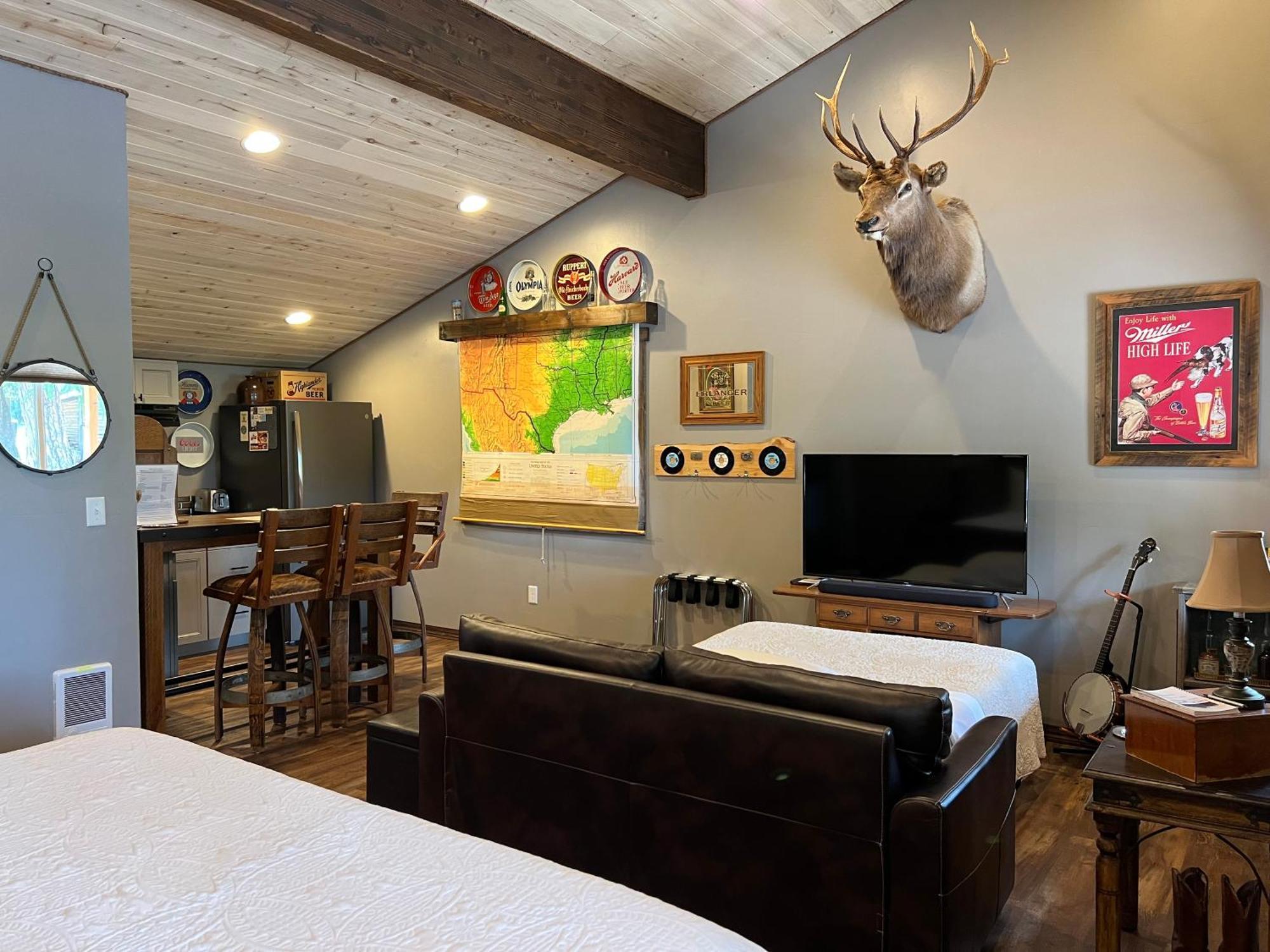 Fort Williamson Glacier Vacation Rentals コロンビア・フォールズ エクステリア 写真