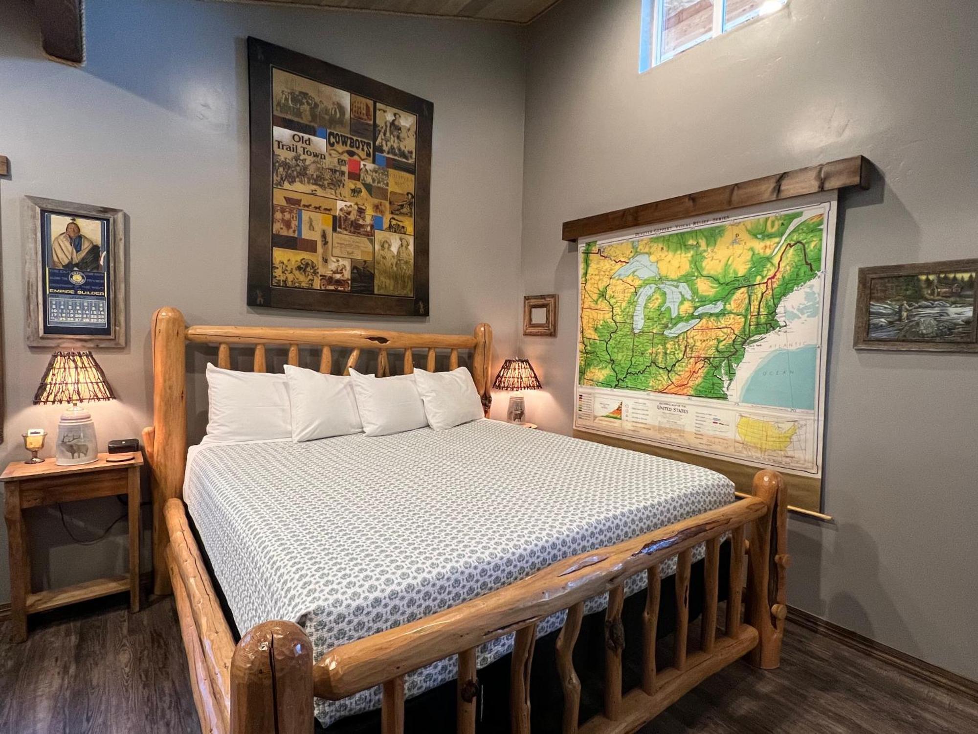Fort Williamson Glacier Vacation Rentals コロンビア・フォールズ エクステリア 写真